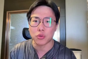 黑白体育app下载-解说：哈登像梦游 阿特金森不调整让活塞打得太舒服 CC杀人诛心